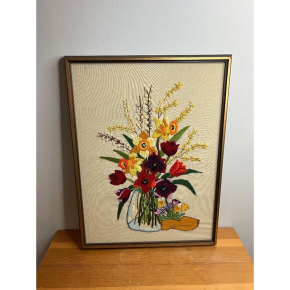 Flower floral vintage bouquet daffodils tulips crossstitch crewel art picture - Picture 1 of 9